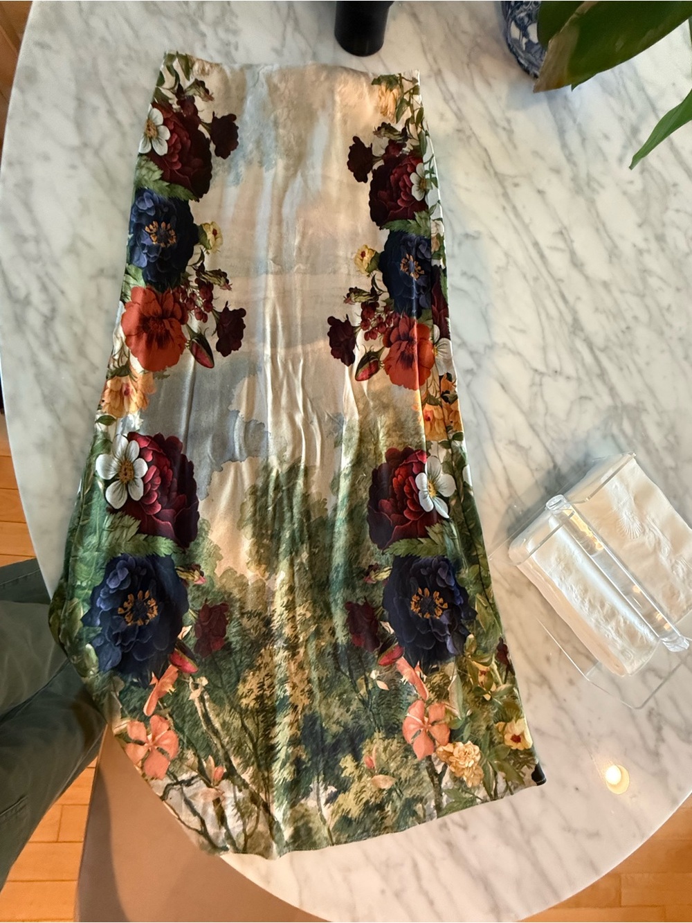 Alice + Olivia Floral skirt in Cream, Forest Green, Navy & Burgundy